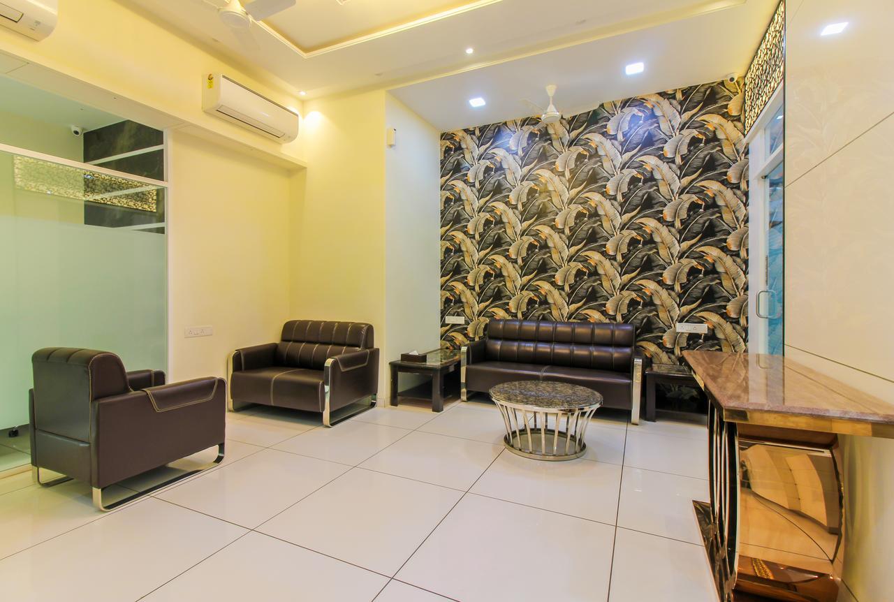 Fabhotel Laaiba Residency Bombaim Exterior foto